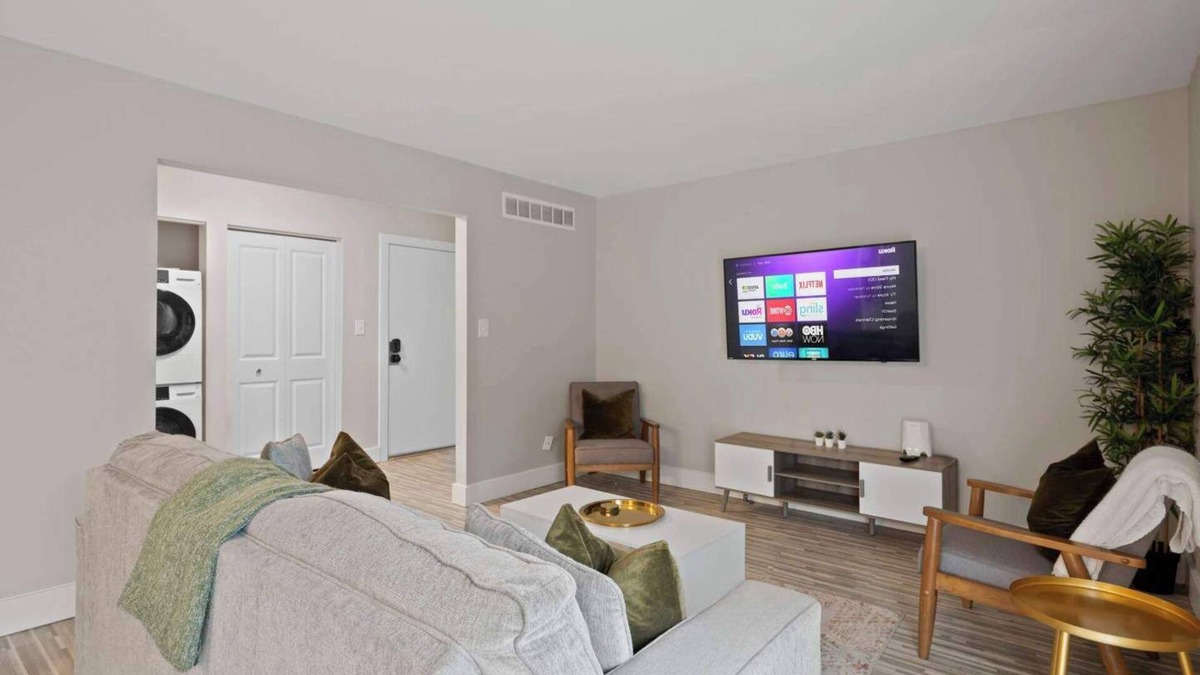Rochester Apartment | Modern 2BR Retreat w/Pool & Gym | Near Downtown