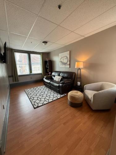 Morgantown Apartment | Modern 2BR with Ensuite, Downtown Morgantown, WVU