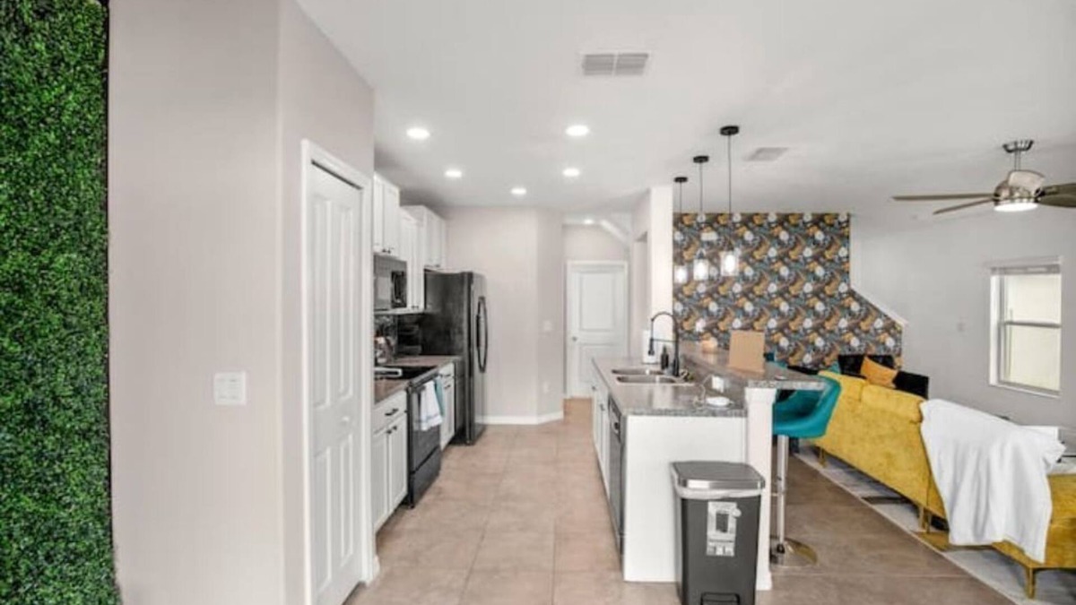 Greater Palm River Point CDC House | Modern 2Story w/King Bd/Bond Fire&Private Backyard