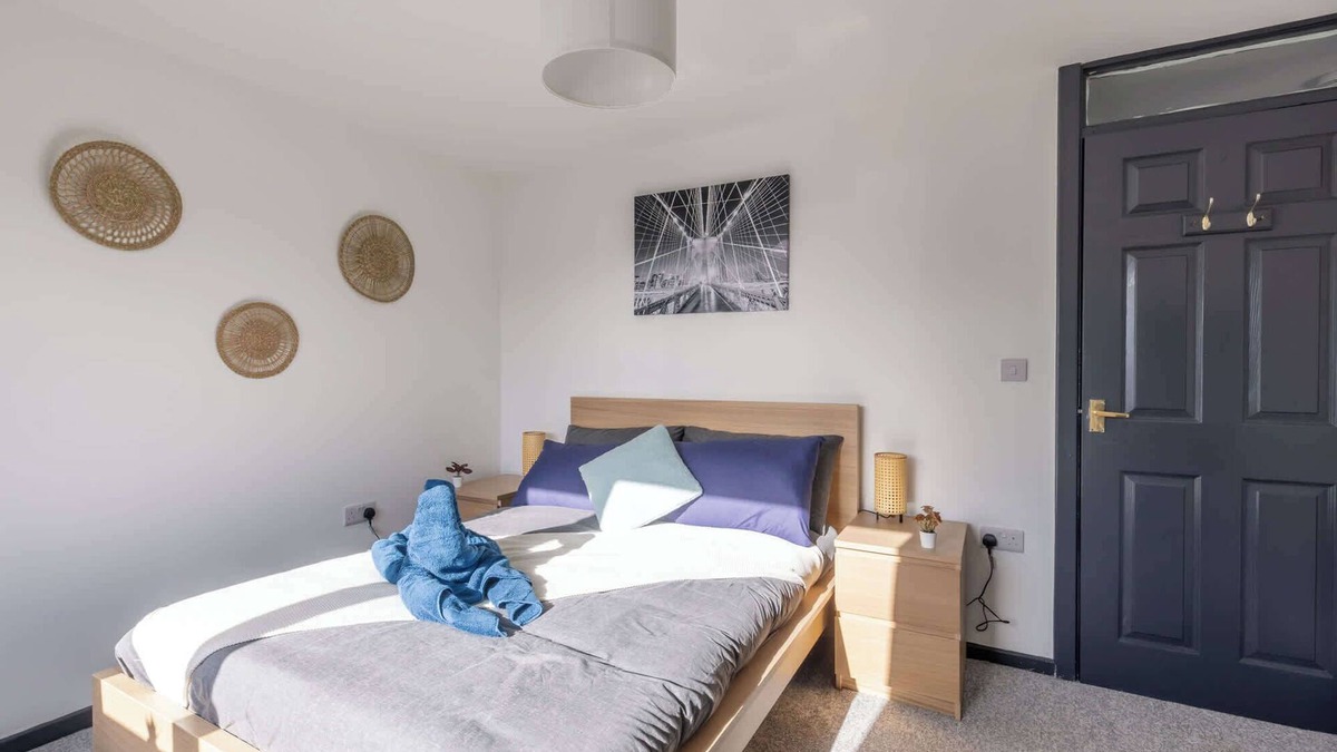Cramlington House | Modern 3 Bed House-Free Parking