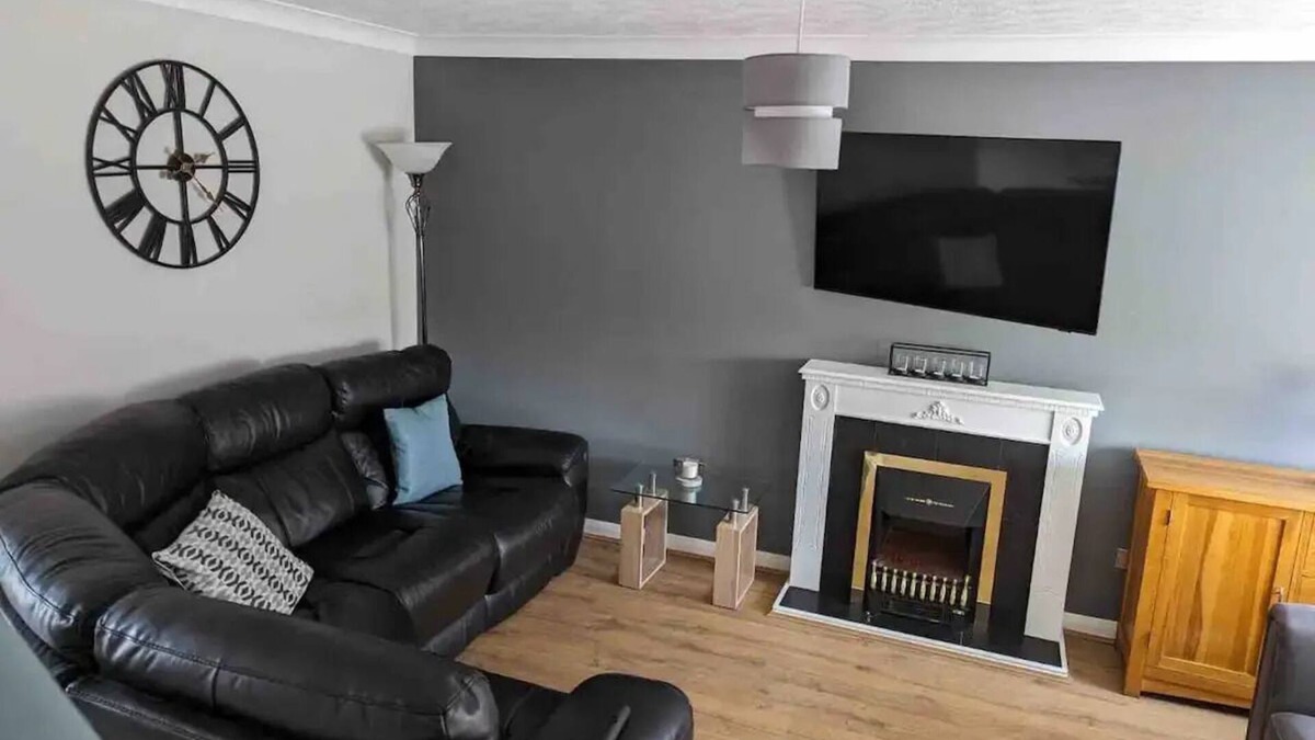 Carlisle House | Modern 3 Bed in Carlisle near the Lake Districtnn