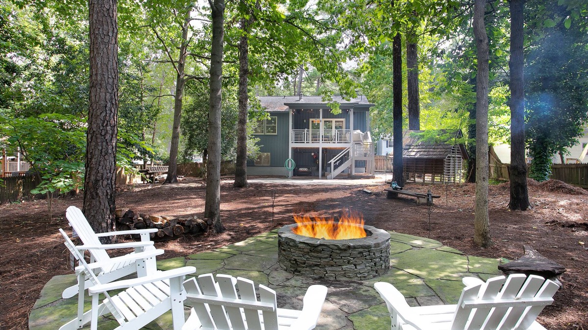 Southwest Raleigh House | Modern 3-Bed Raleigh Home, Minutes to NCSU & Downtown, Large Backyard + Firepit