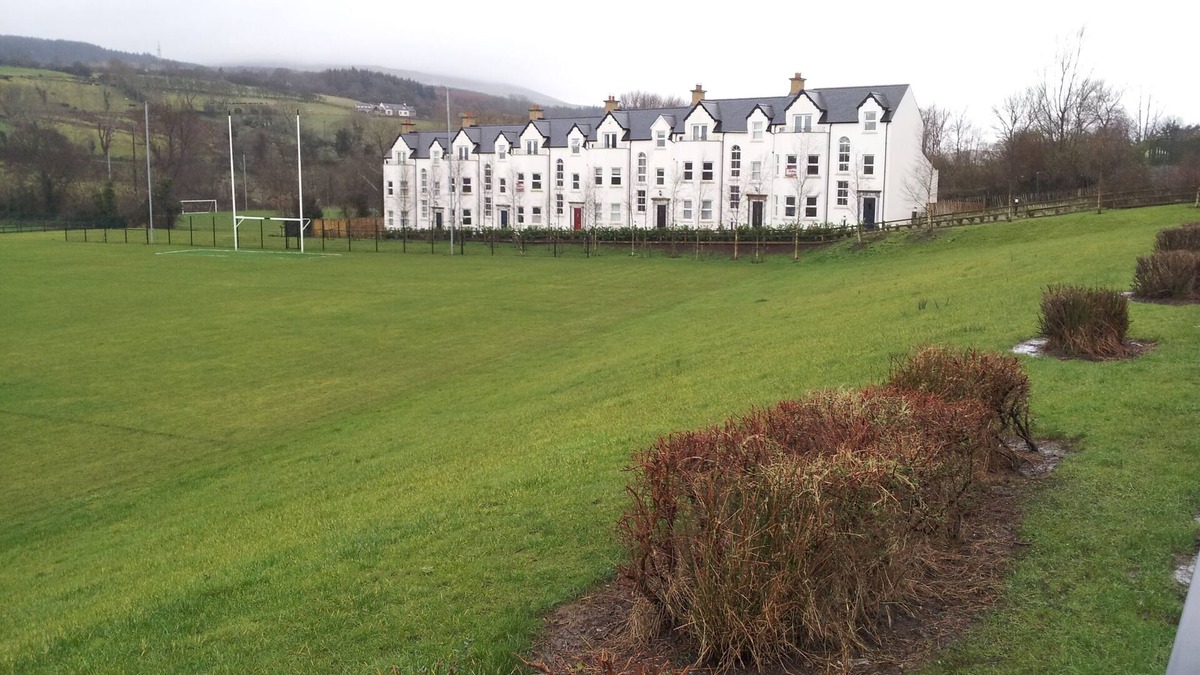 Ballycastle House | Modern 3 bedroom, 3 bathroom, 2 reception townhouse, between town & beach
