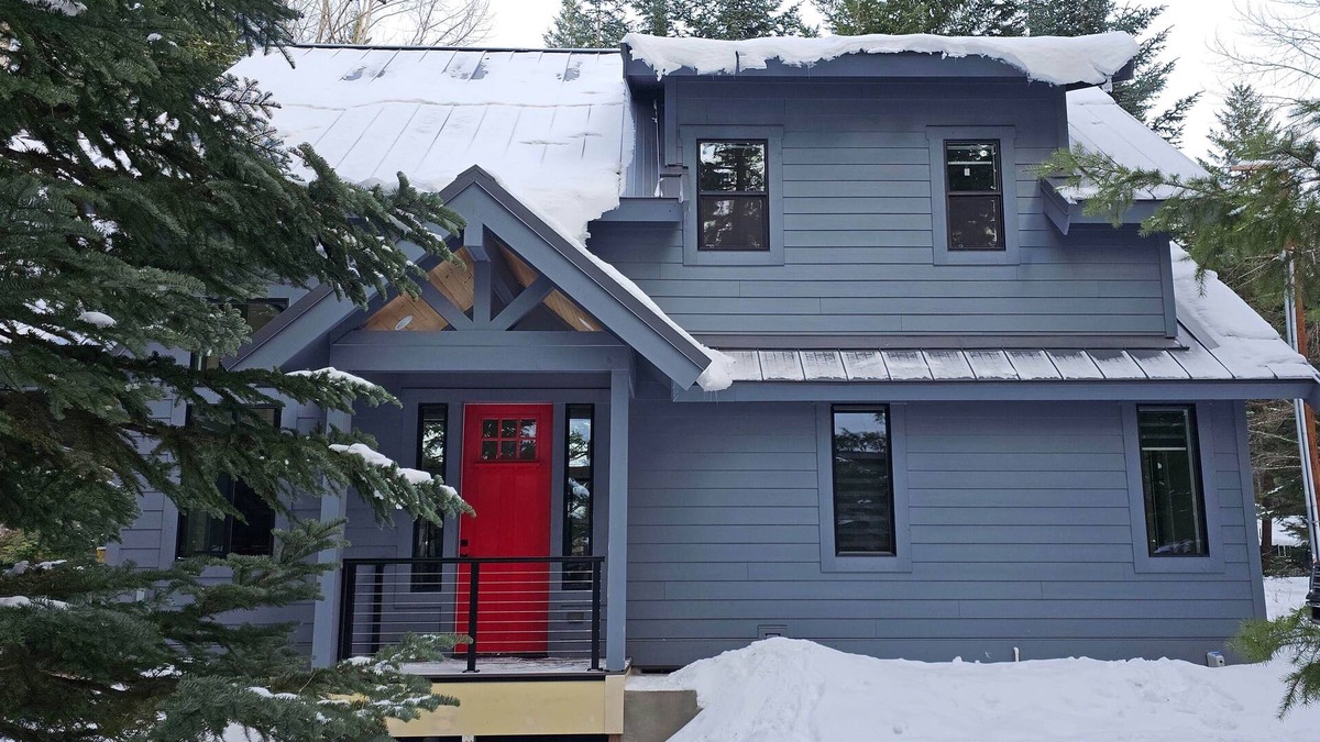 Enumclaw Cabin | Modern 3-bedroom cabin near Crystal and Mt Rainier
