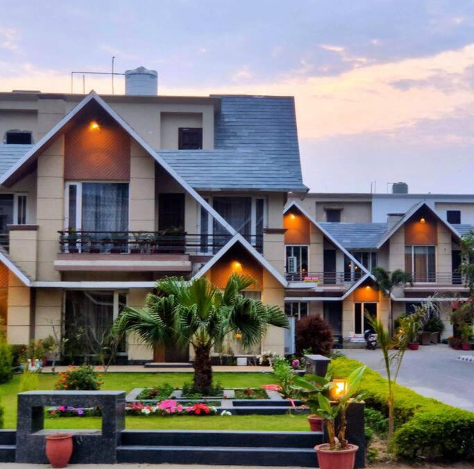 Jalandhar Villa | Modern 3-bedroom luxury villa in nature's lap