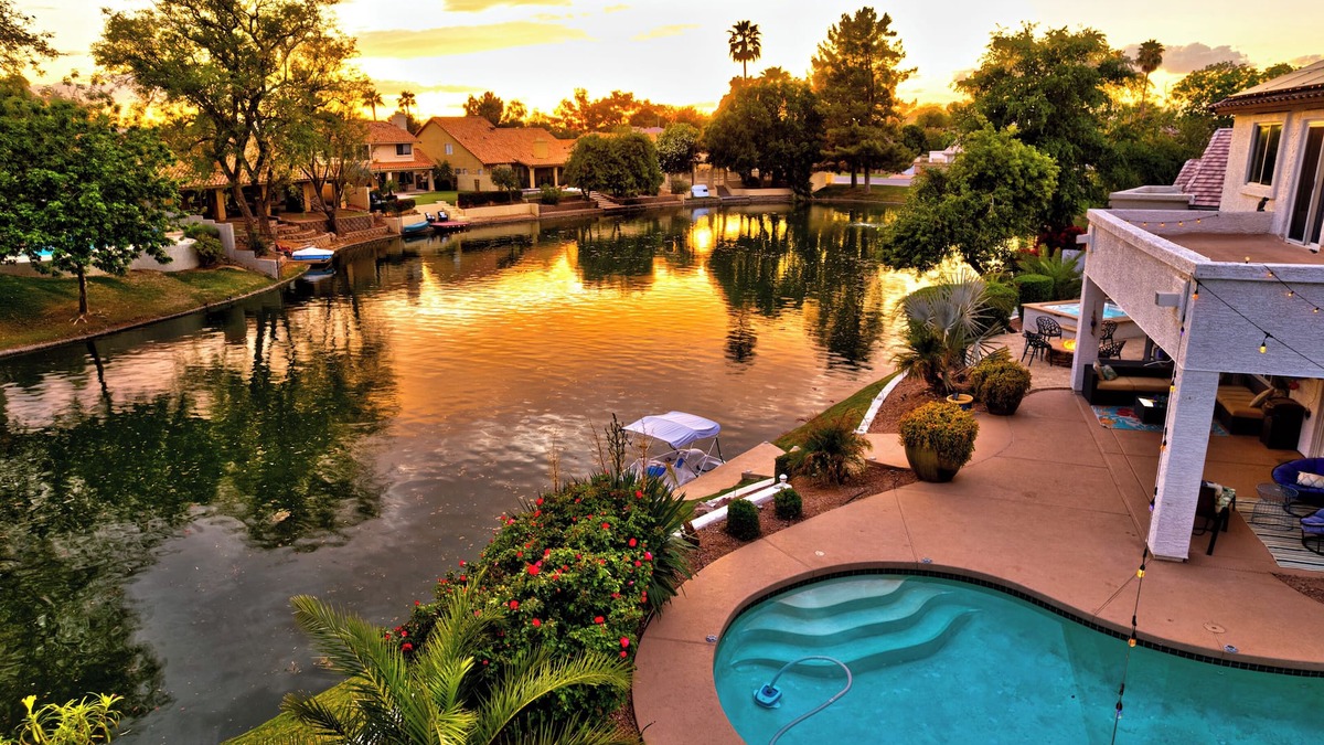 Ocotillo House | Modern 3bd3bth w/misters, pool/spa, pool table, kayaks/pedal boat/bikes/fishing