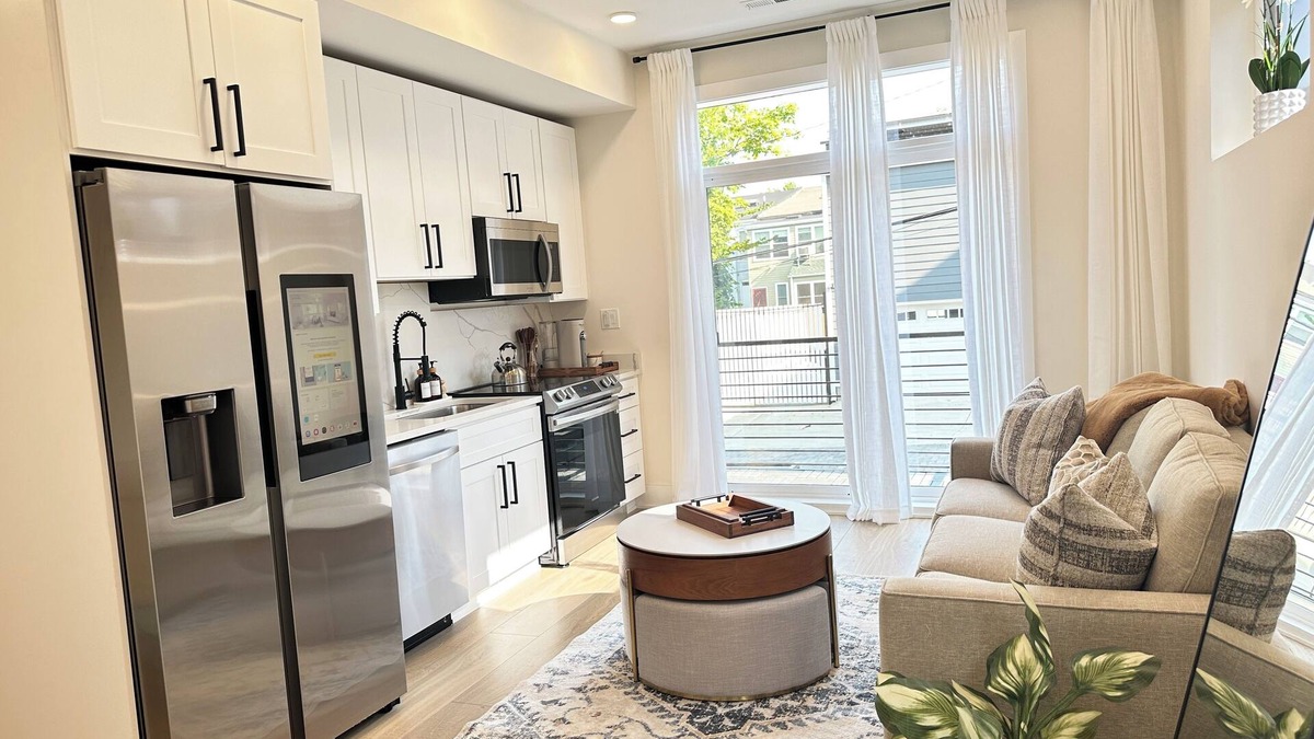 Brightwood Condo | Modern 3BR 3BA Furnished Bi-Level Condo in Washington, DC
