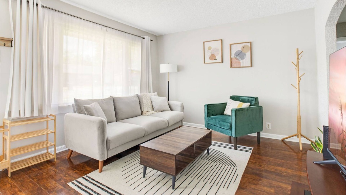Ironton House | Modern 3br Gem in Heart of Ironton