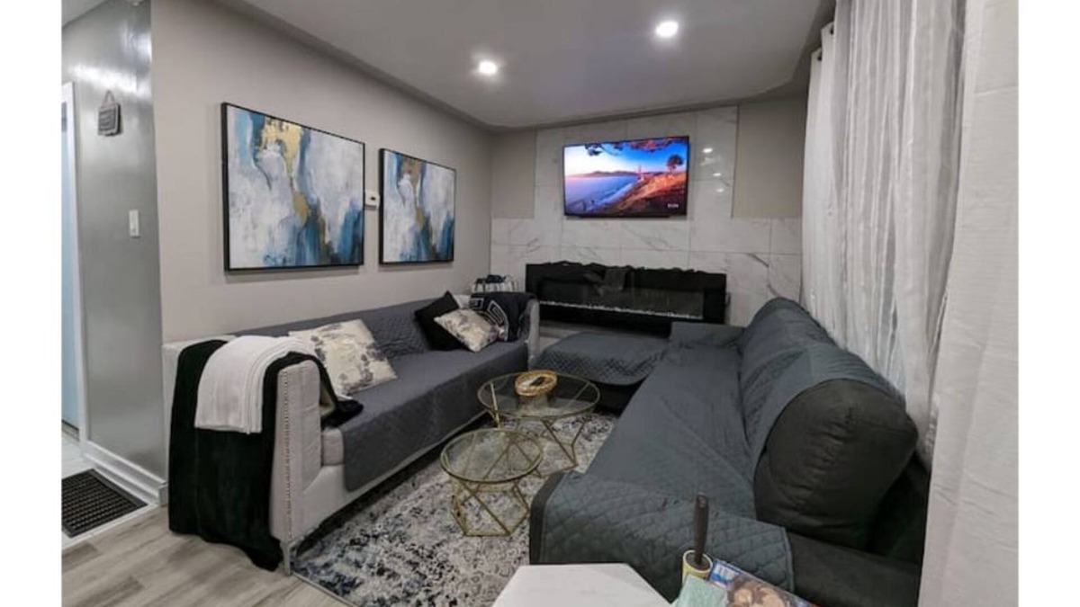 Hamilton House | Modern 3BR w/ Laundry & More!