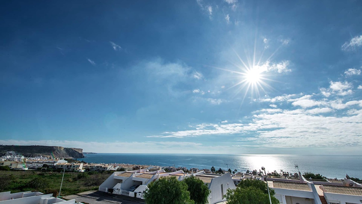Luz Villa | Modern 4 bed/3 bath villa with private pool & ocean views