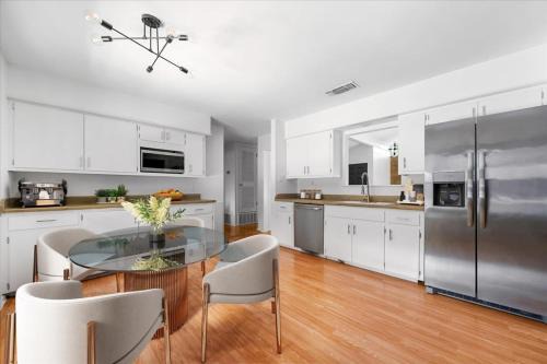 South Lamar House | Modern 4BR Austin Retreat