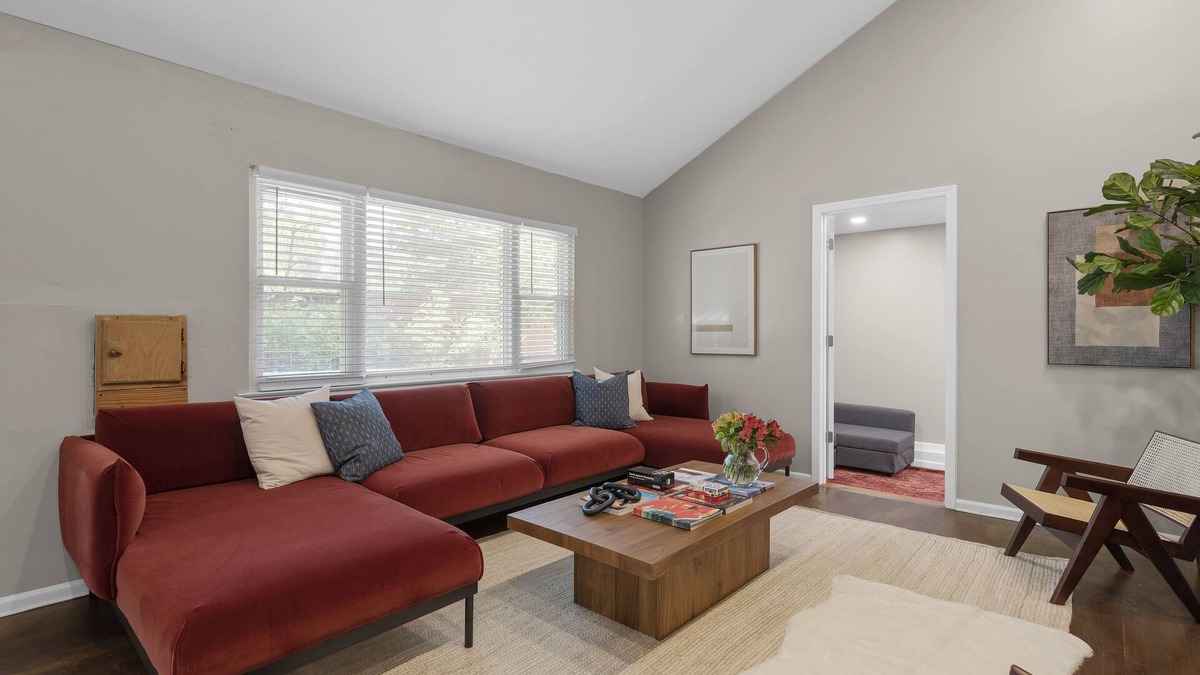 Columbus House | Modern 5 Bed, 2 Bath Home w/Outdoor Patio! Near OSU