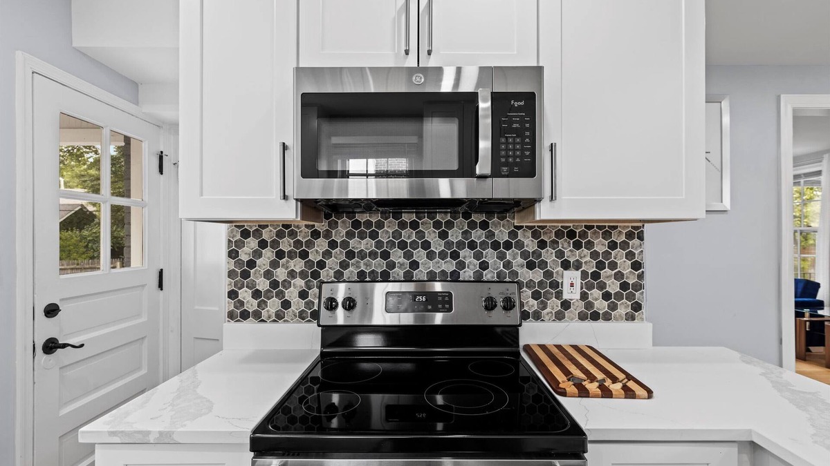 Silver Spring House | Modern 5-BR, Walk to Downtown Silver Spring, METRO