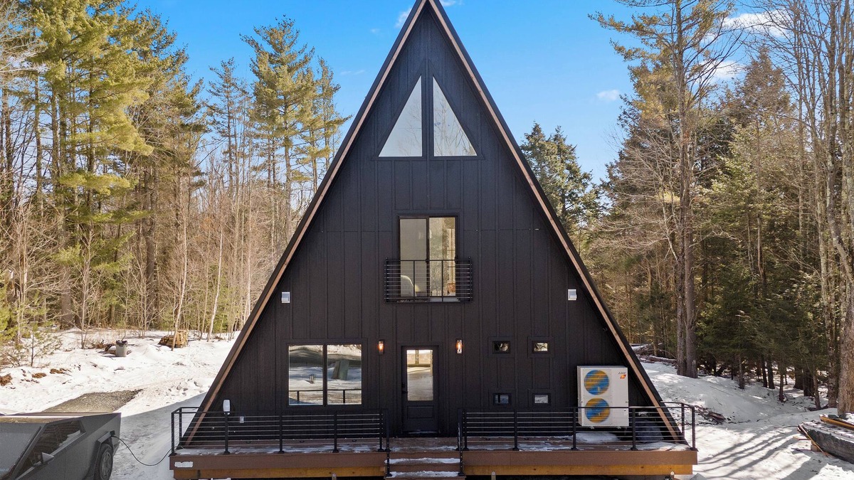 Windham Cabin | Modern A-Frame Cabin 3BR + Loft Luxury Retreat in Windham, NY