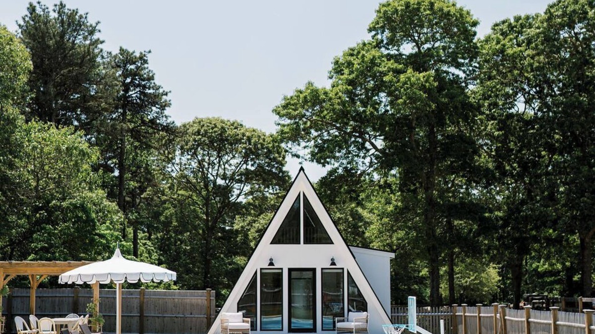 Brewster Cottage | Modern A-Frame cottage with Pool set on a Horse Farm. 5 minutes from the beach!
