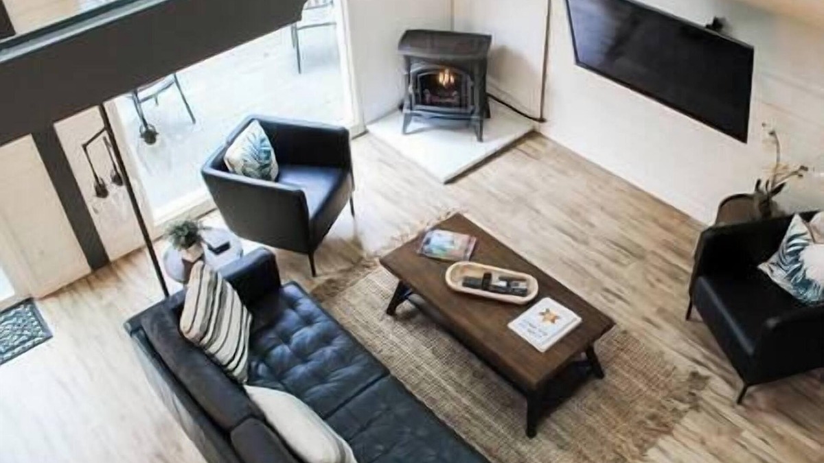 Highlands Ski Chalet | Modern A-frame, Large Deck, 5 Min walk to Main st.