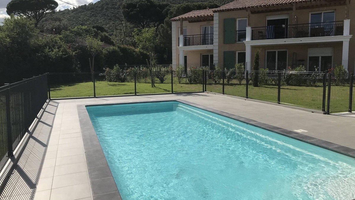 Plan-de-la-Tour Apartment | Modern, air-conditioned 2-bed duplex apt with beautiful private terrace & garden
