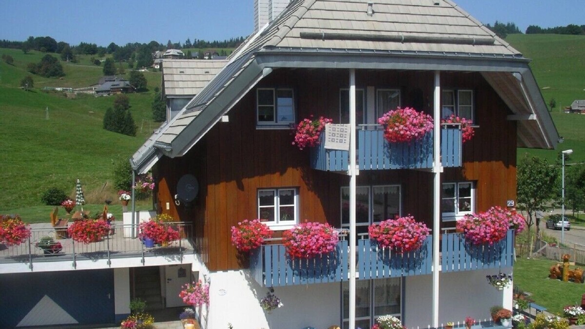 Hofsgrund Apartment | Modern and cosy holiday flat on the Freiburger mountain at Schauinsland