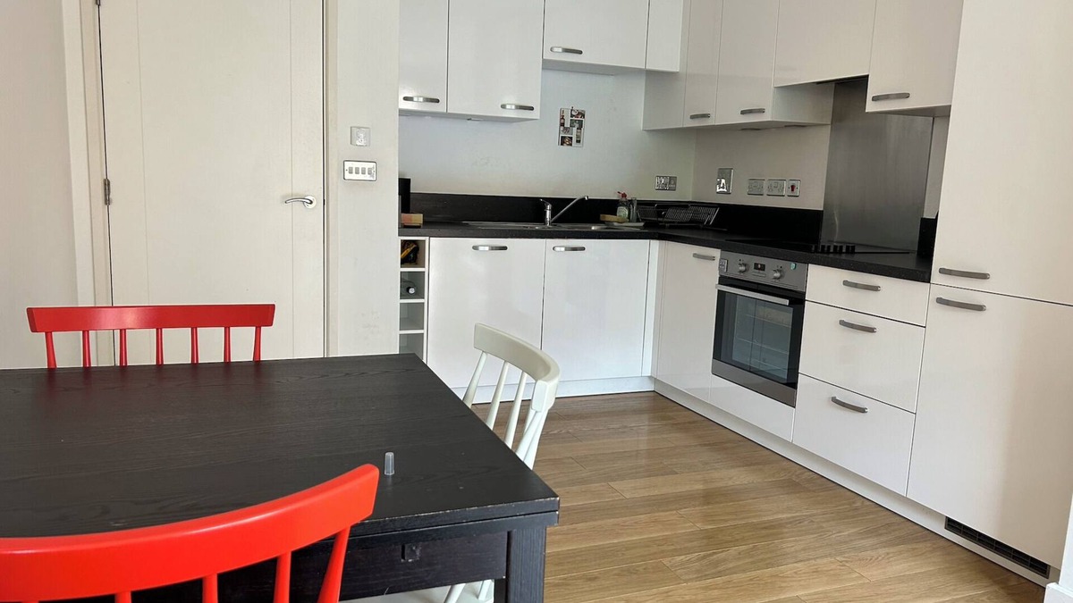 Coldharbour Apartment | Modern and Cozy 2 bed Apartment - in the Heart of Brixton