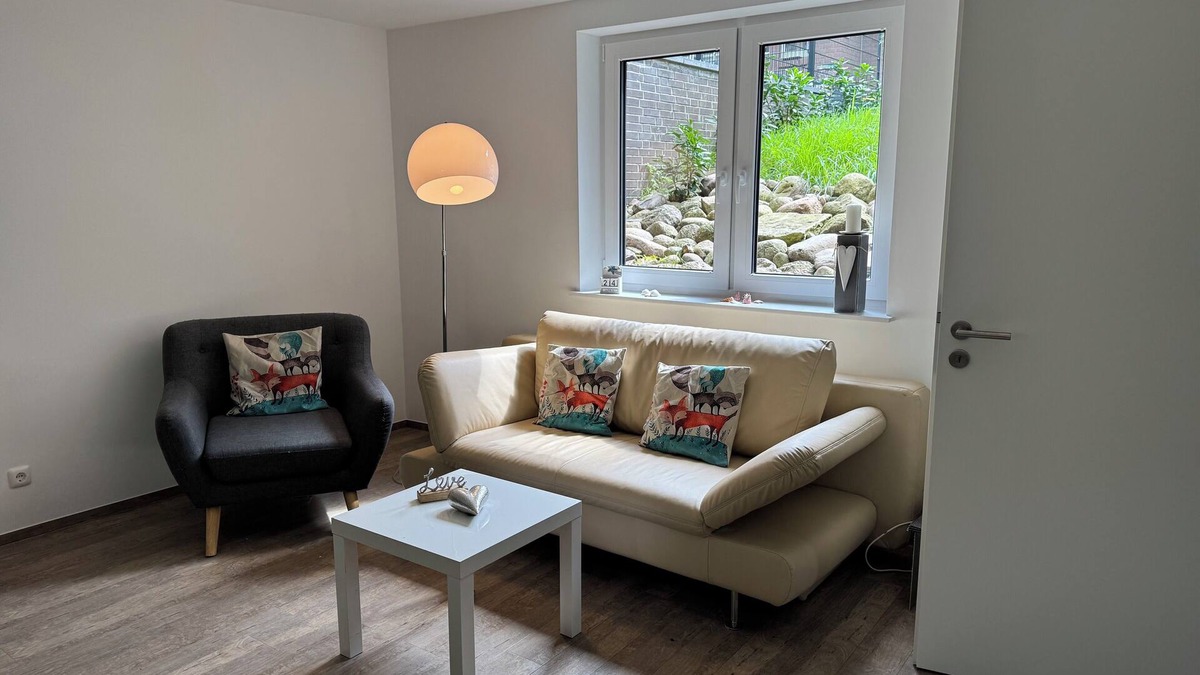 Hasloh Condo | Modern and cozy apartment with 2 bedrooms "a stone's throw from Hamburg"