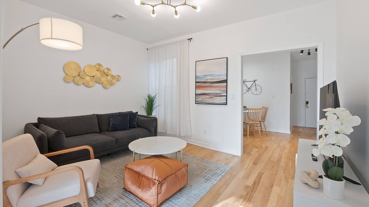 Communipaw Apartment | Modern and Fun BeLa's Best