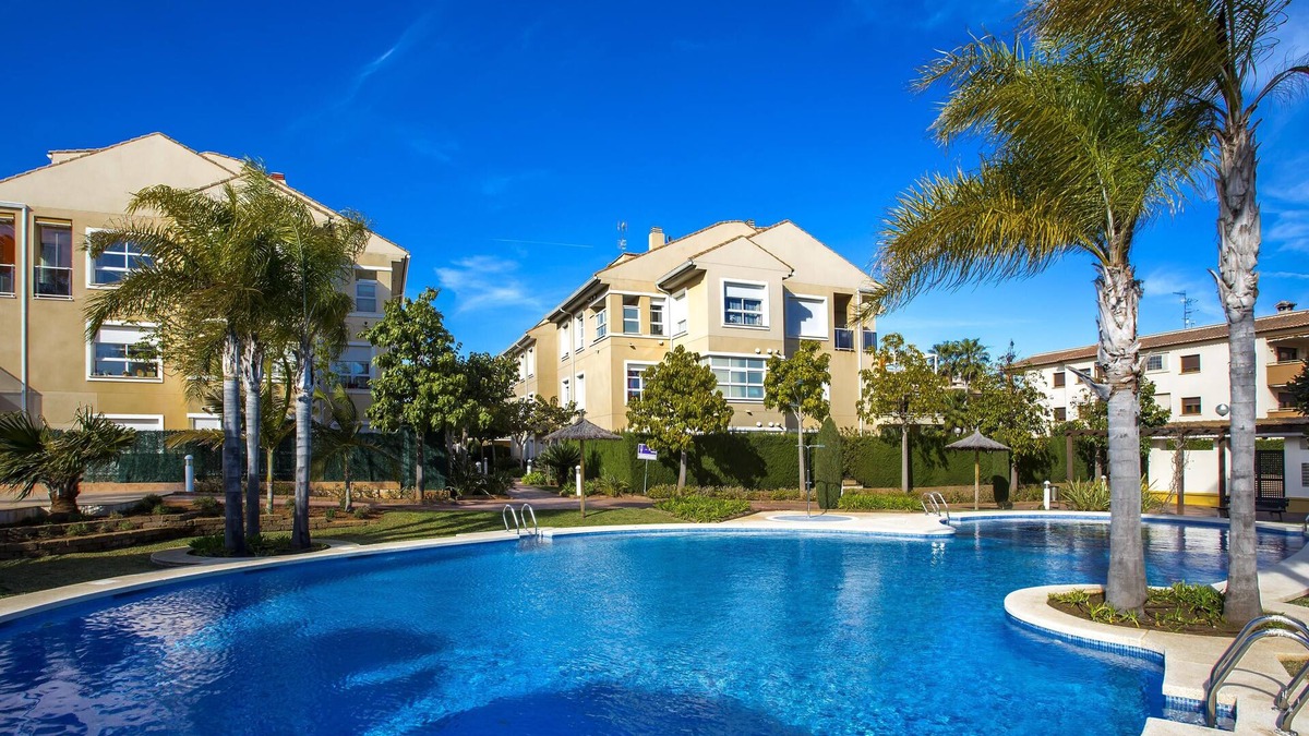 Platja de l'Arenal Apartment | Modern and nice apartment in Javea, on the Costa Blanca, Spain with communal pool for 6 persons