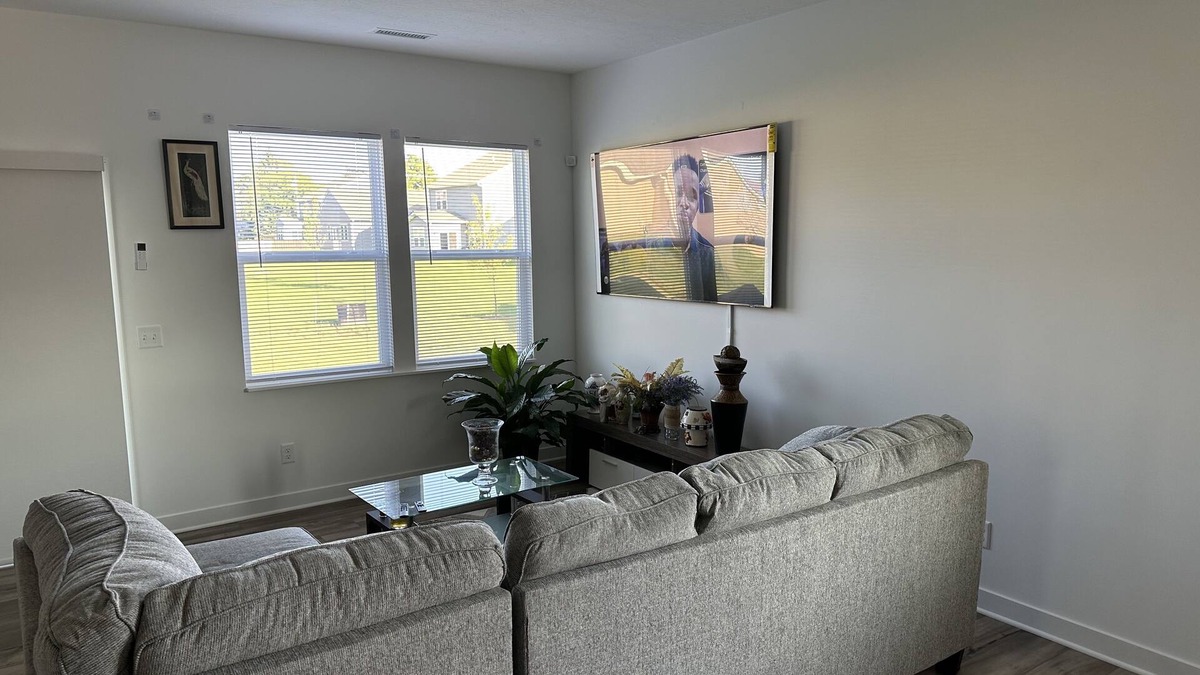 Whitestown House | Modern And Serene Suburb Oasis near Indy