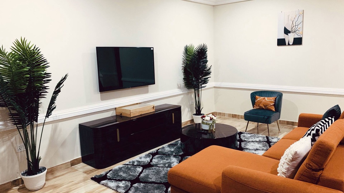 Teshie Apartment | Modern and Spacious 2 Bdrm Serviced Apt w/Patio - Approx. 15 mins from Airport