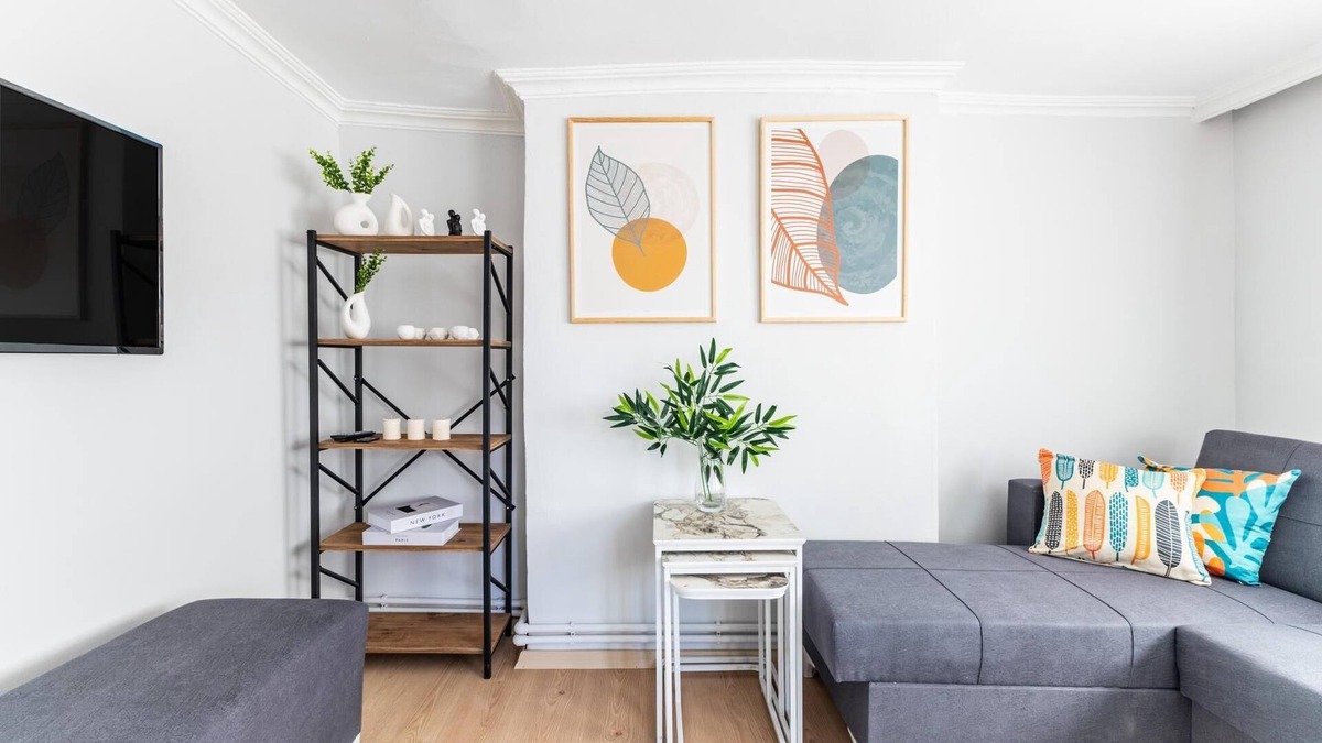 Rasimpasa Apartment | Modern and Spacious Flat in the Heart of Kadikoy