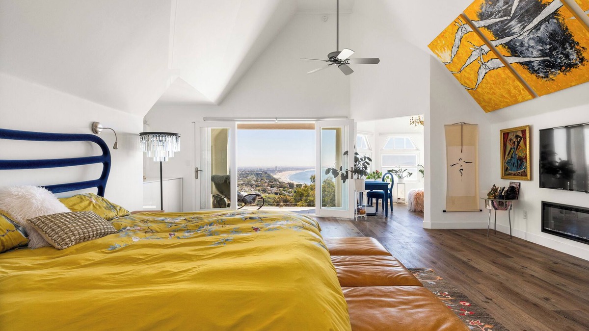 Pacific Palisades House | Modern and spacious 4 bedroom house, spectacular ocean views