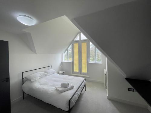 Maidenhead Apartment | Modern and Stylish Penthouse Apartment next to Maidenhead Golf Course