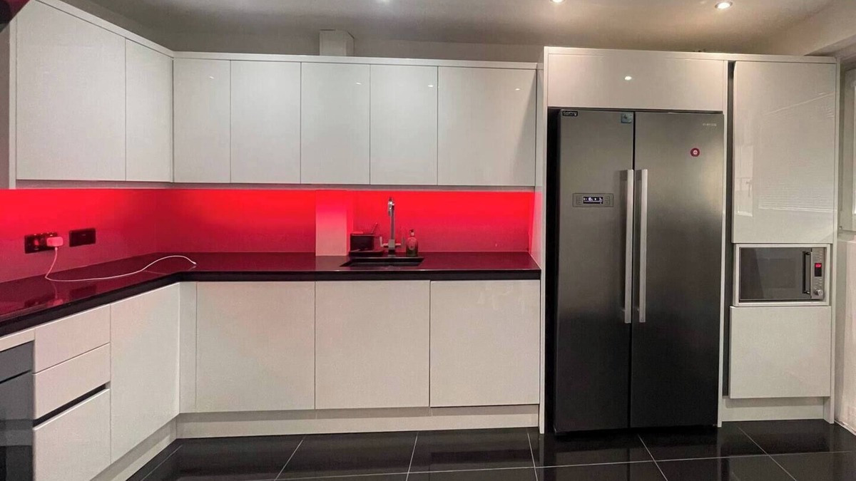 Brownswood Apartment | Modern AP in the heart of London