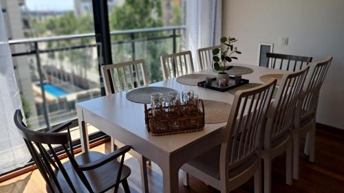 Sant Adria de Besos Apartment | Modern apartment, with parking, close to the beach!