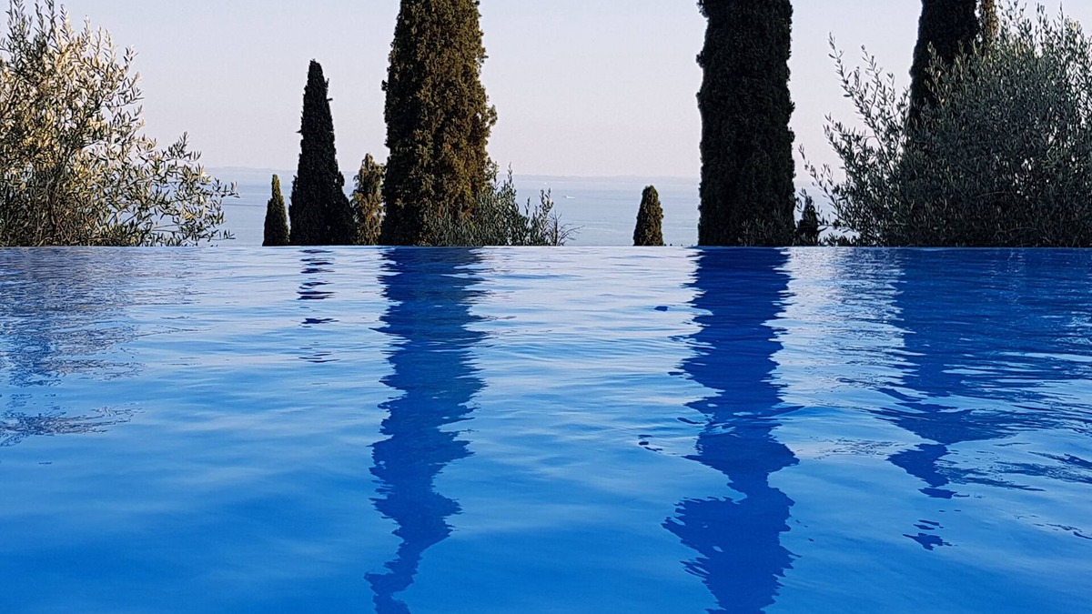 Pulciano Apartment | Modern apartment with Seepanoramablick in a quiet area with large infinity pool