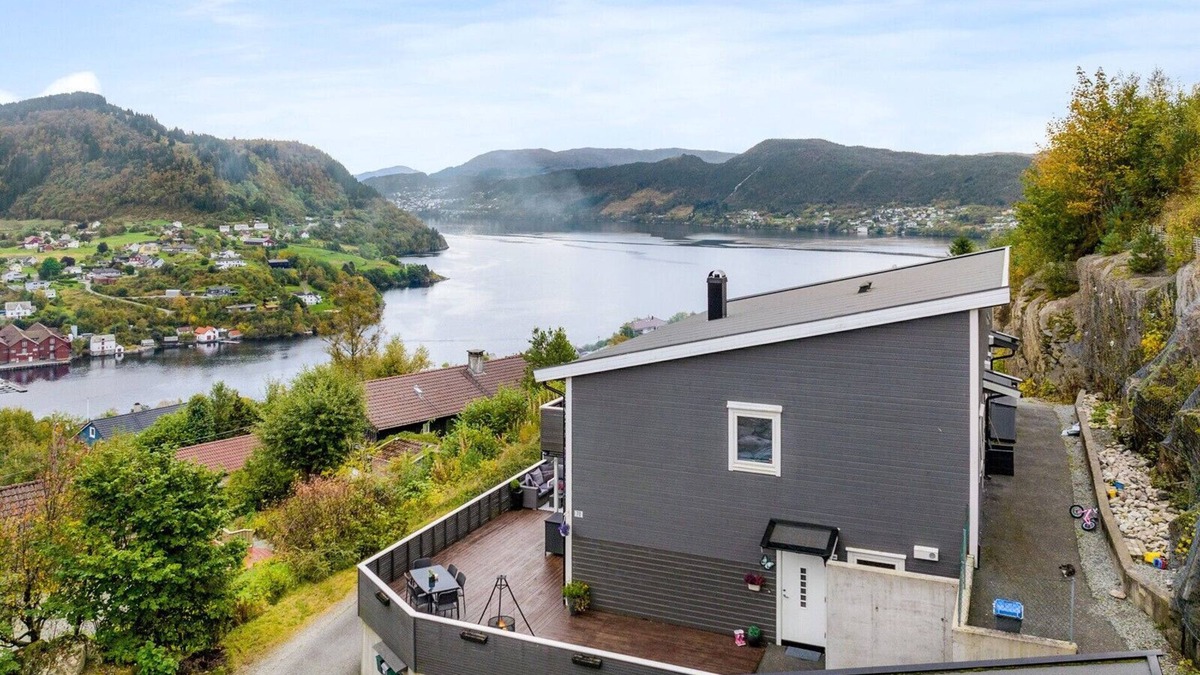 Osteroy Apartment | Modern apartment with fantastic views!