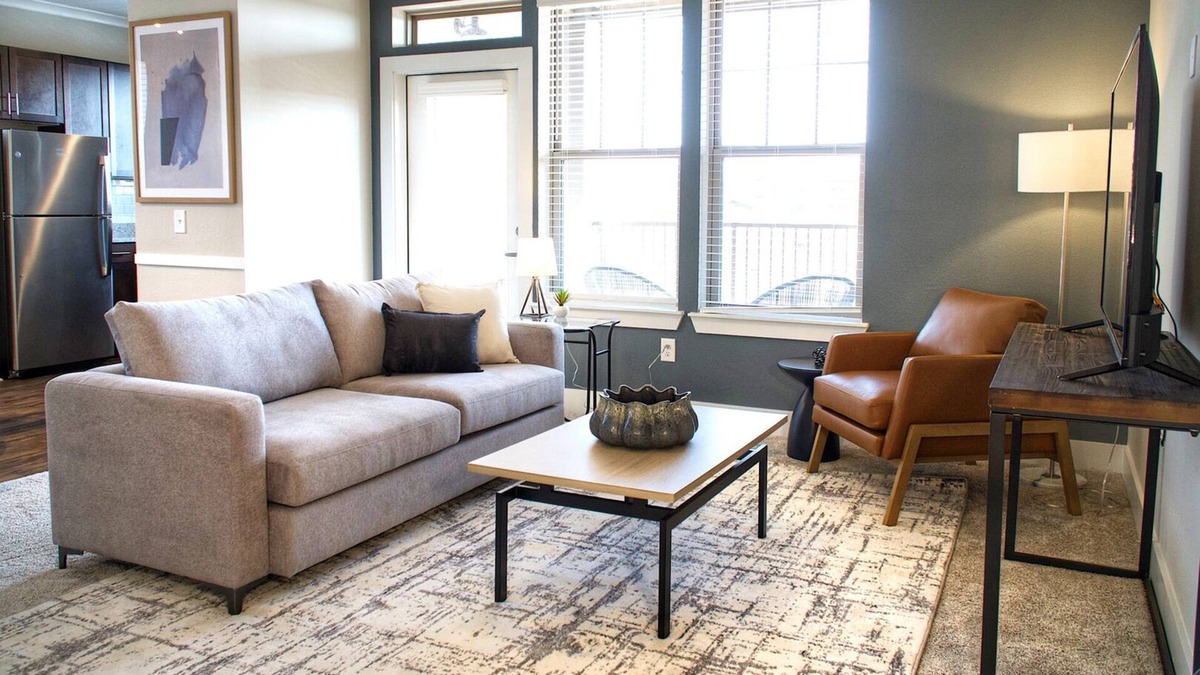 Briargate Apartment | Modern Apartment in Prime Location (ID5260X15)