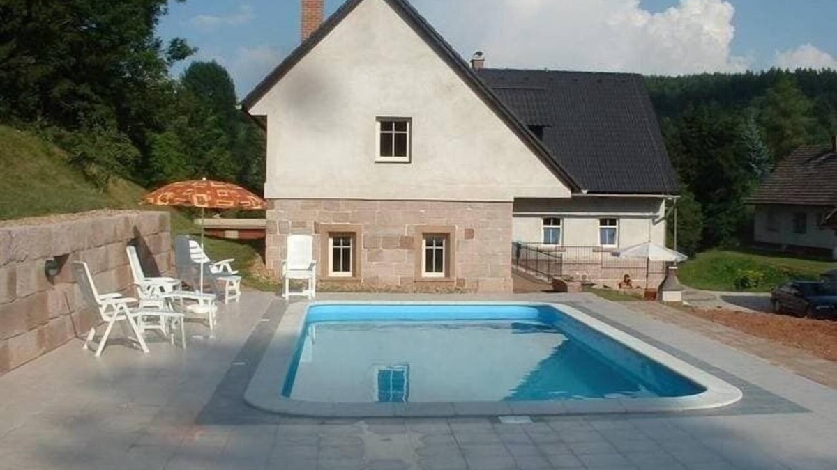 Stupná Apartment | Modern Apartment in Vidochov with Swimming Pool