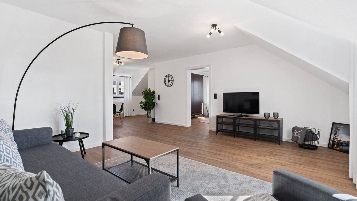 Friedrichshafen Apartment | Modern Apartment Lio - Nearby Lake and City Center with Wi-Fi