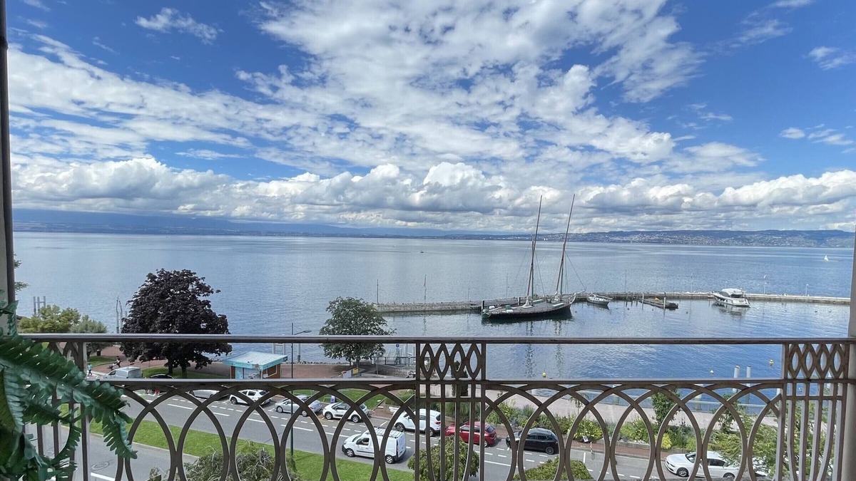 Evian-les-Bains Apartment | Modern apartment near thermal baths with balcony and pets allowed