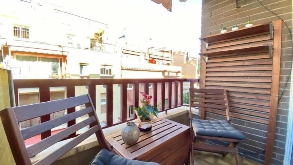 Les Corts Apartment | Modern apartment close to the Camp Nou Stadium