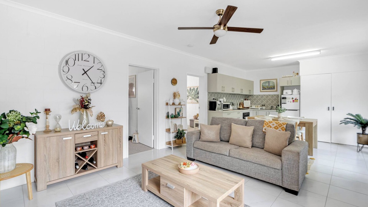 Westcourt Apartment | Modern Apartment complete, Close to Amenities Free Wifi