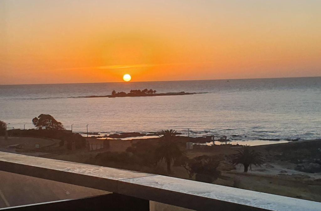 Montevideo Apartment | Modern apartment first line beach Montevideo UY