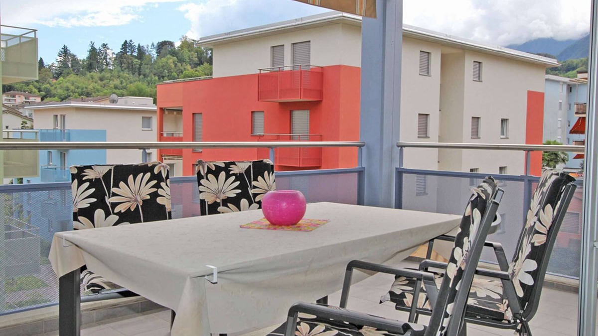 Losone Apartment | Modern apartment in a small apartment building in a central location