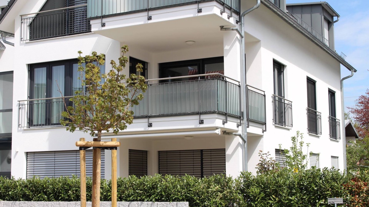 Langenargen Apartment | Modern apartment in Langenargen 150 m to the lake 2 bedrooms
