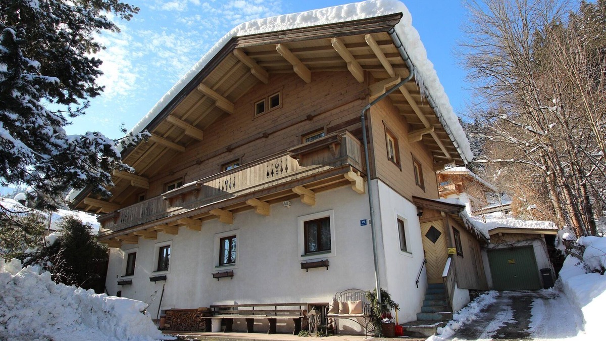 Kitzbuehel Apartment | Modern Apartment in Kitzbuhel near Ski Area