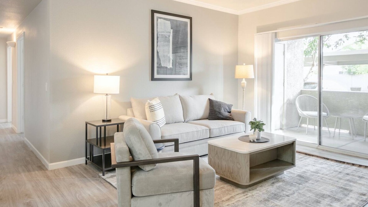 Tramonto Apartment | Modern Apartment in Prime Location (ID4278)