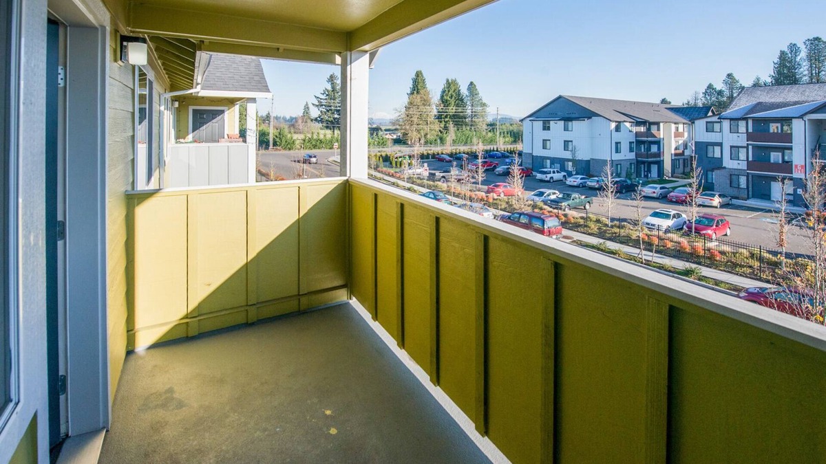 Vancouver Apartment | Modern Apartment in Prime Location (ID4523)