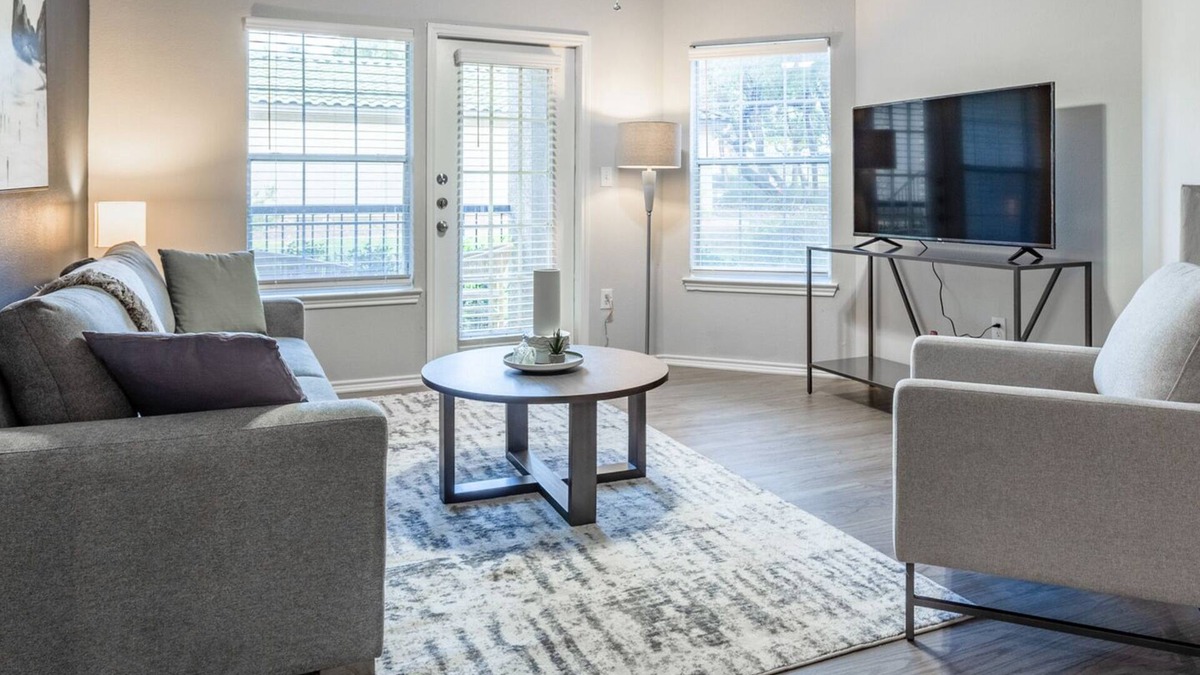 Falconhead Apartment | Modern Apartment in Prime Location (ID7779X37)