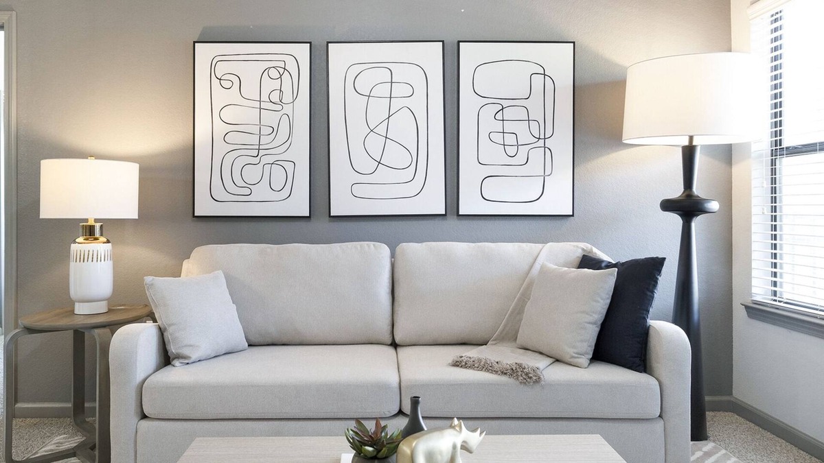 Sand Ridge Apartment | Modern Apartment in Prime Location (ID1655X62)