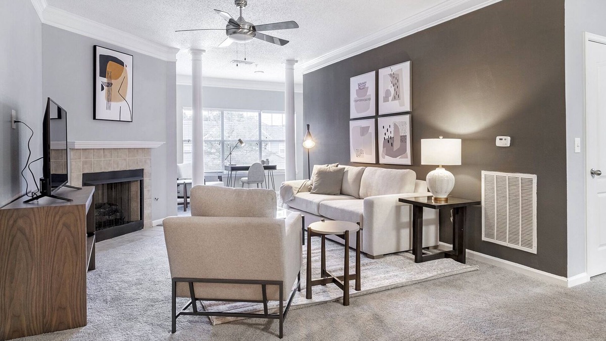 Sand Ridge Apartment | Modern Apartment in Prime Location (ID3722X1)